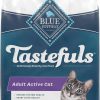 cat food Blue Buffalo | Blue Buffalo Tastefuls Active Natural Adult Dry Cat Food, Chicken 15Lb Bag